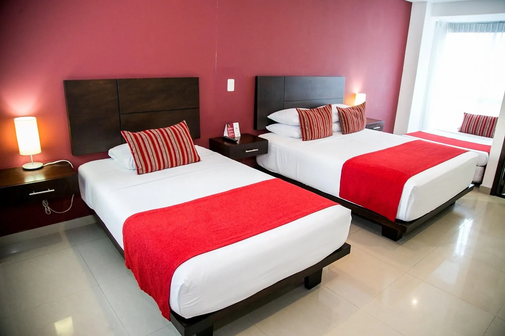 Hotel Buenos Aires Картахена