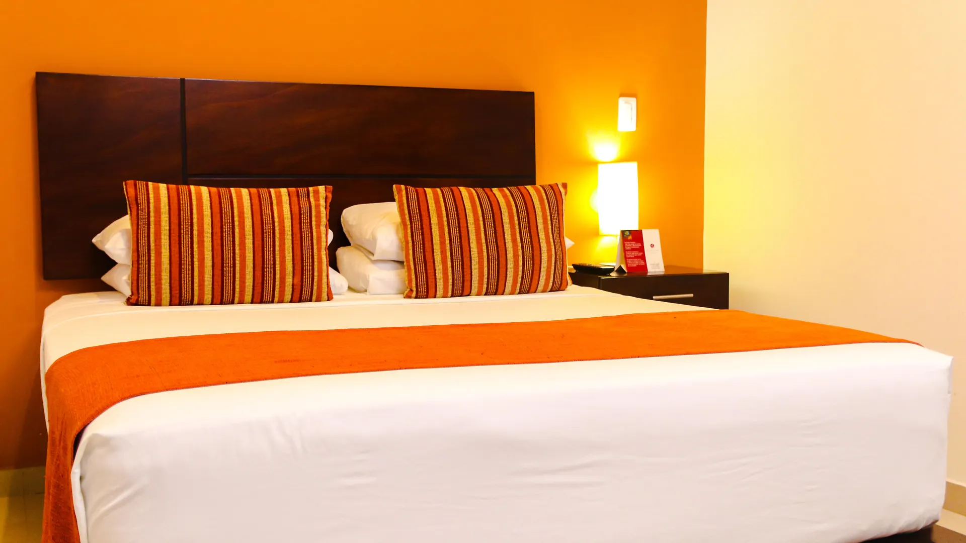 Hotel Buenos Aires Картахена